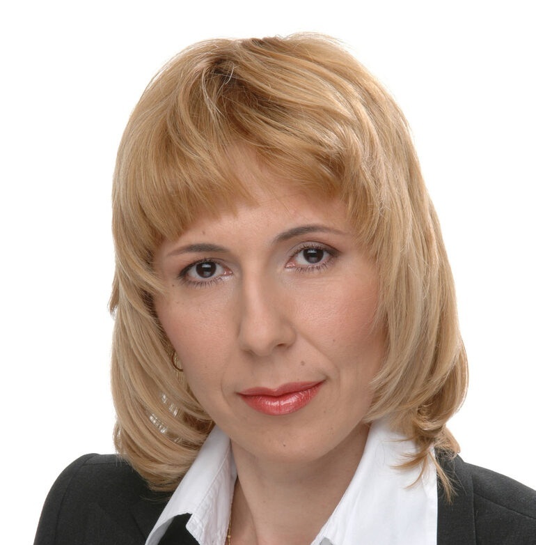 ДЕВЛИКАМОВА Ф. И.