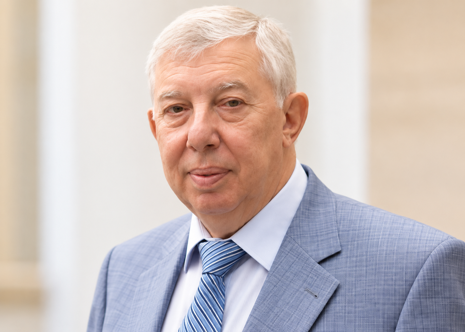 МАЕВ Э. З.